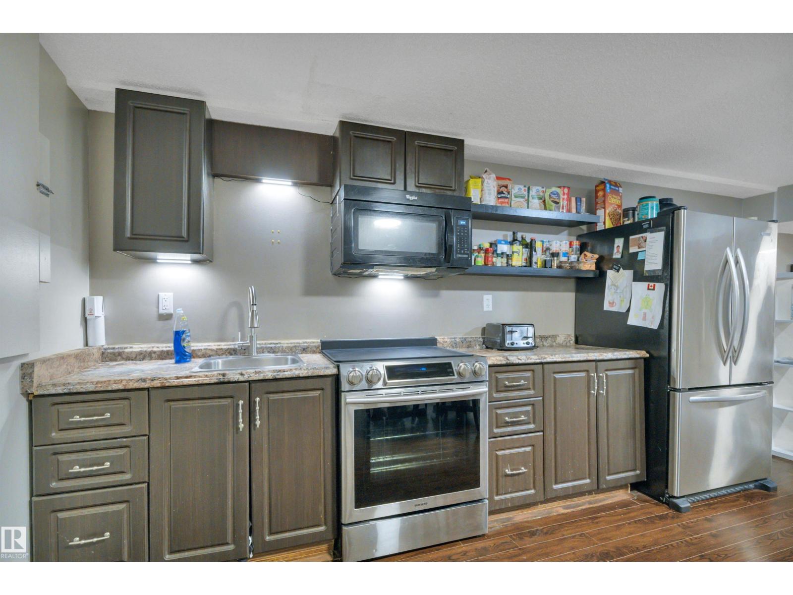 8807 31 Av Nw, Edmonton, Alberta  T6K 3A7 - Photo 53 - E4478323