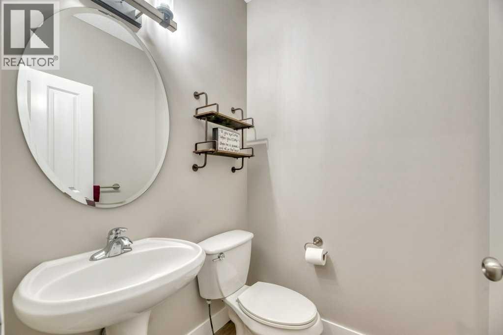 392 Rainbow Falls Way, Chestermere, Alberta  T1X 1S6 - Photo 32 - A2293151