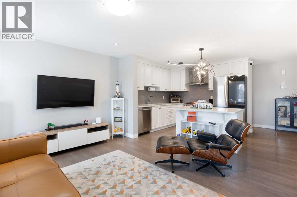 4104 Windsong Boulevard SW, Airdrie, Alberta  T4B 4A2 - Photo 4 - A2289678