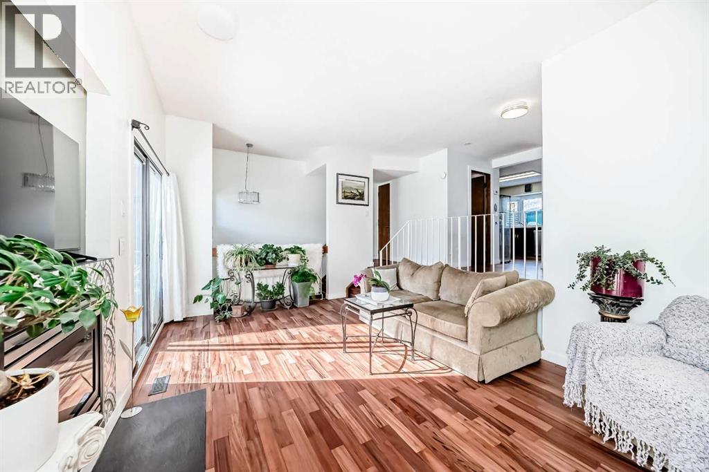 200 Edgemont Estates Drive Nw, Calgary, Alberta  t3a 2m3 - Photo 5 - A2297117