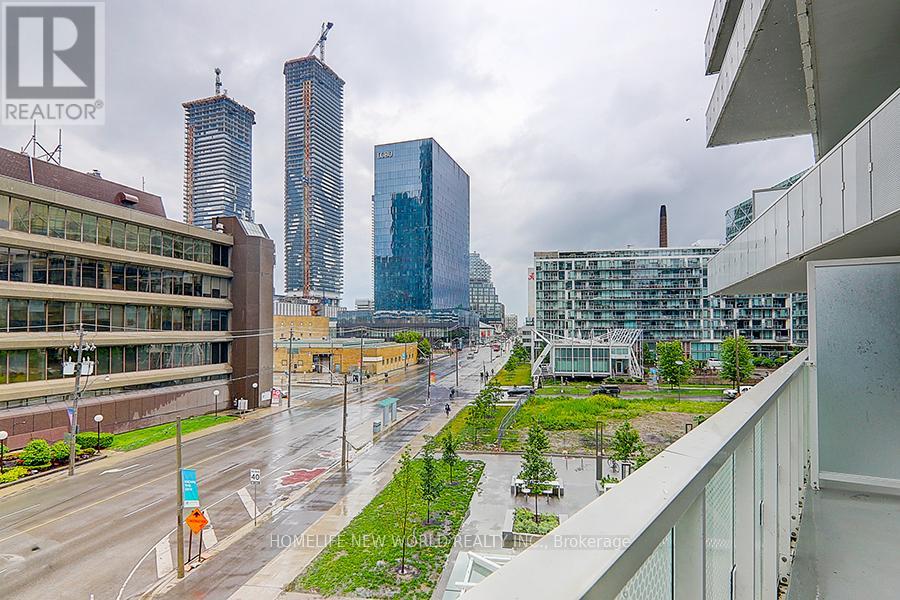 321 - 15 Queens Quay E, Toronto, Ontario  M5E 0C5 - Photo 13 - C12933258