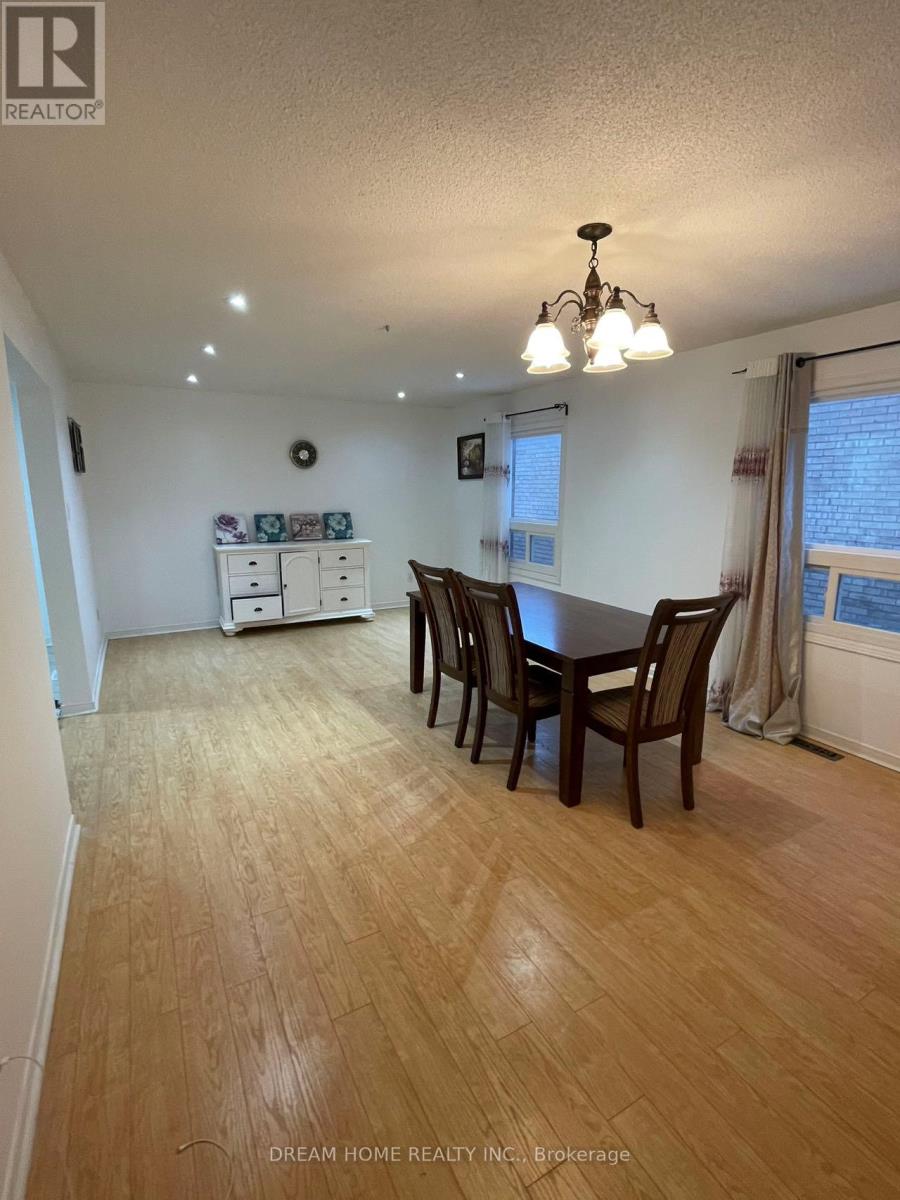 32 TAMARA DRIVE, Richmond Hill, Ontario