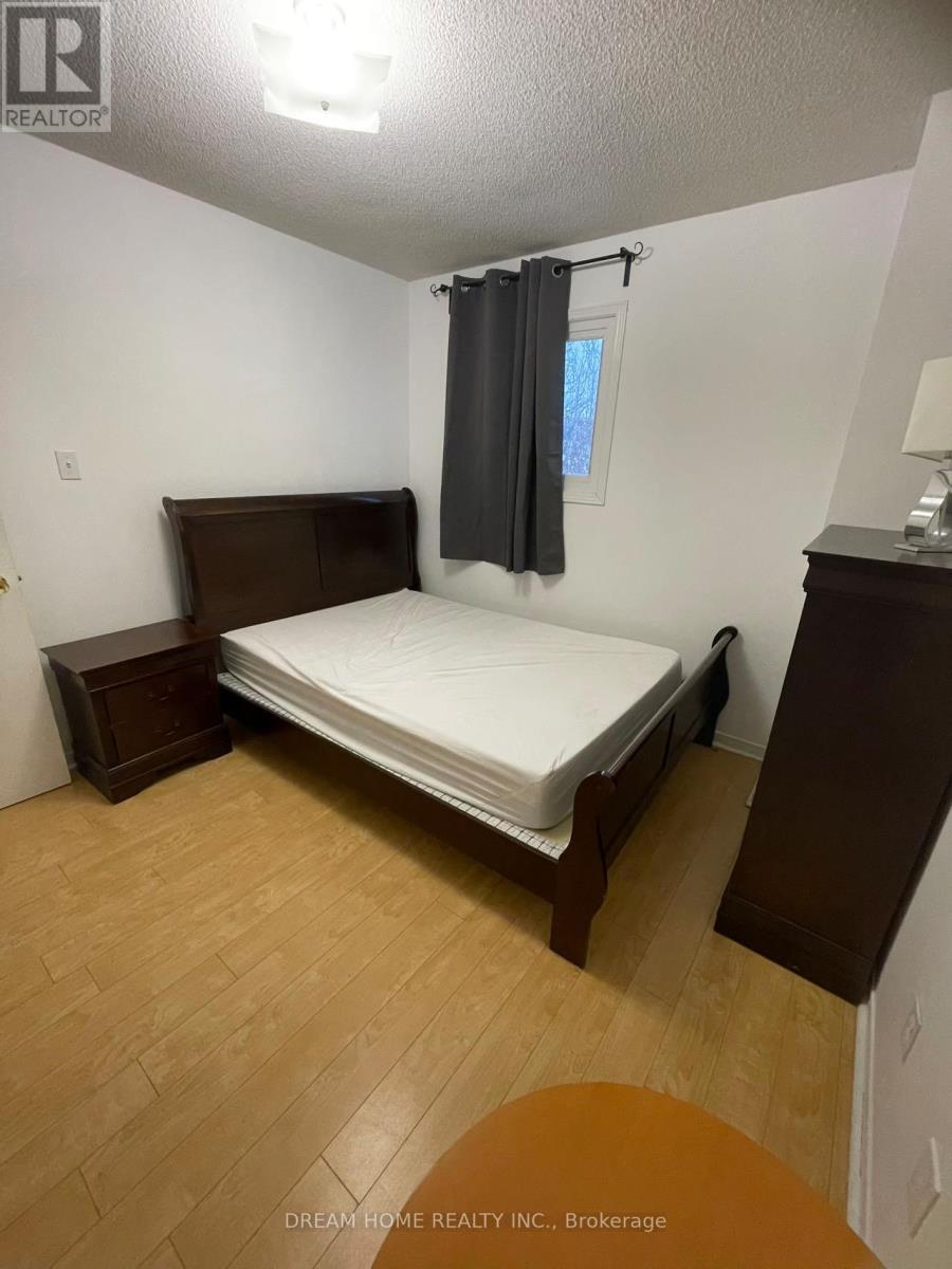 32 Tamara Drive, Richmond Hill, Ontario  L4S 1E4 - Photo 9 - N12933280