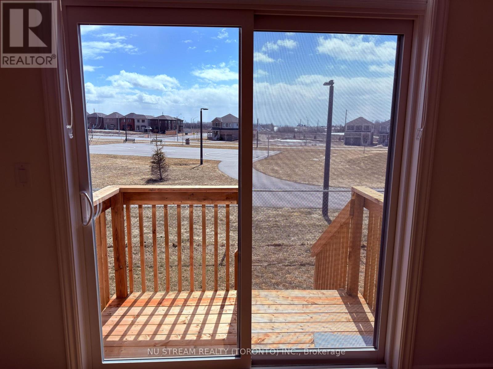 20 Phoenix Boulevard, Barrie, Ontario  L9J 0P6 - Photo 7 - S12933252