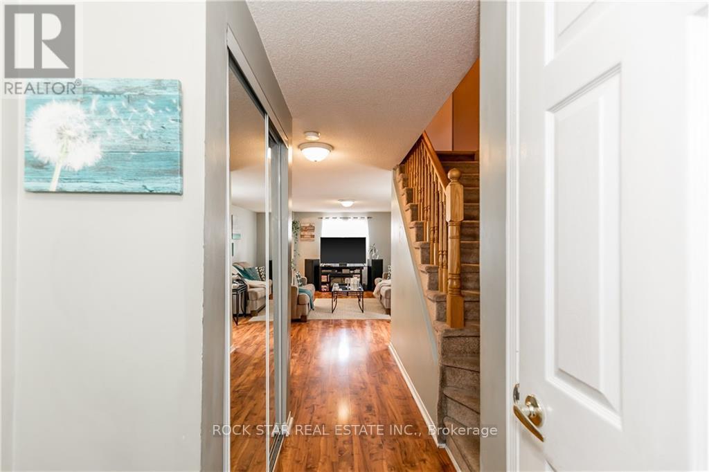 155 Nathan Crescent, Barrie (Painswick South), Ontario  L4N 0S6 - Photo 5 - S12933260