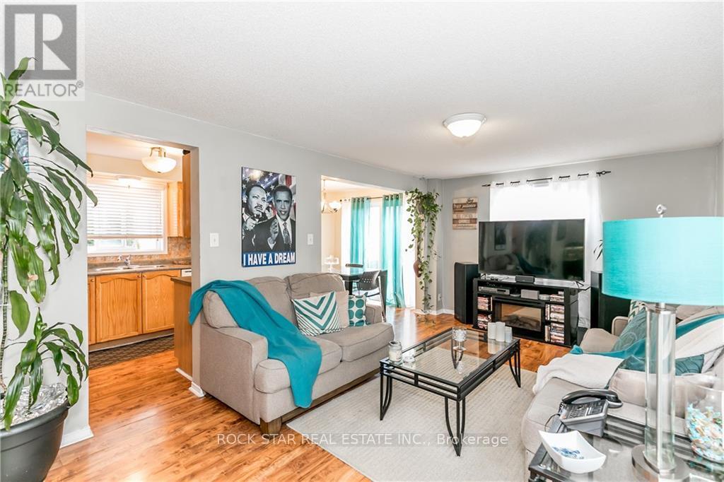 155 Nathan Crescent, Barrie (Painswick South), Ontario  L4N 0S6 - Photo 9 - S12933260