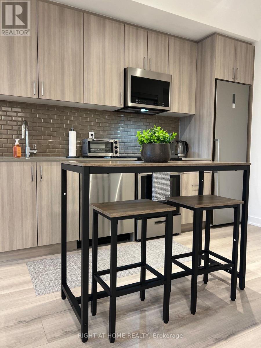 634 - 1005 Dundas Street E, Oakville, Ontario  L6H 8C7 - Photo 9 - W12933268