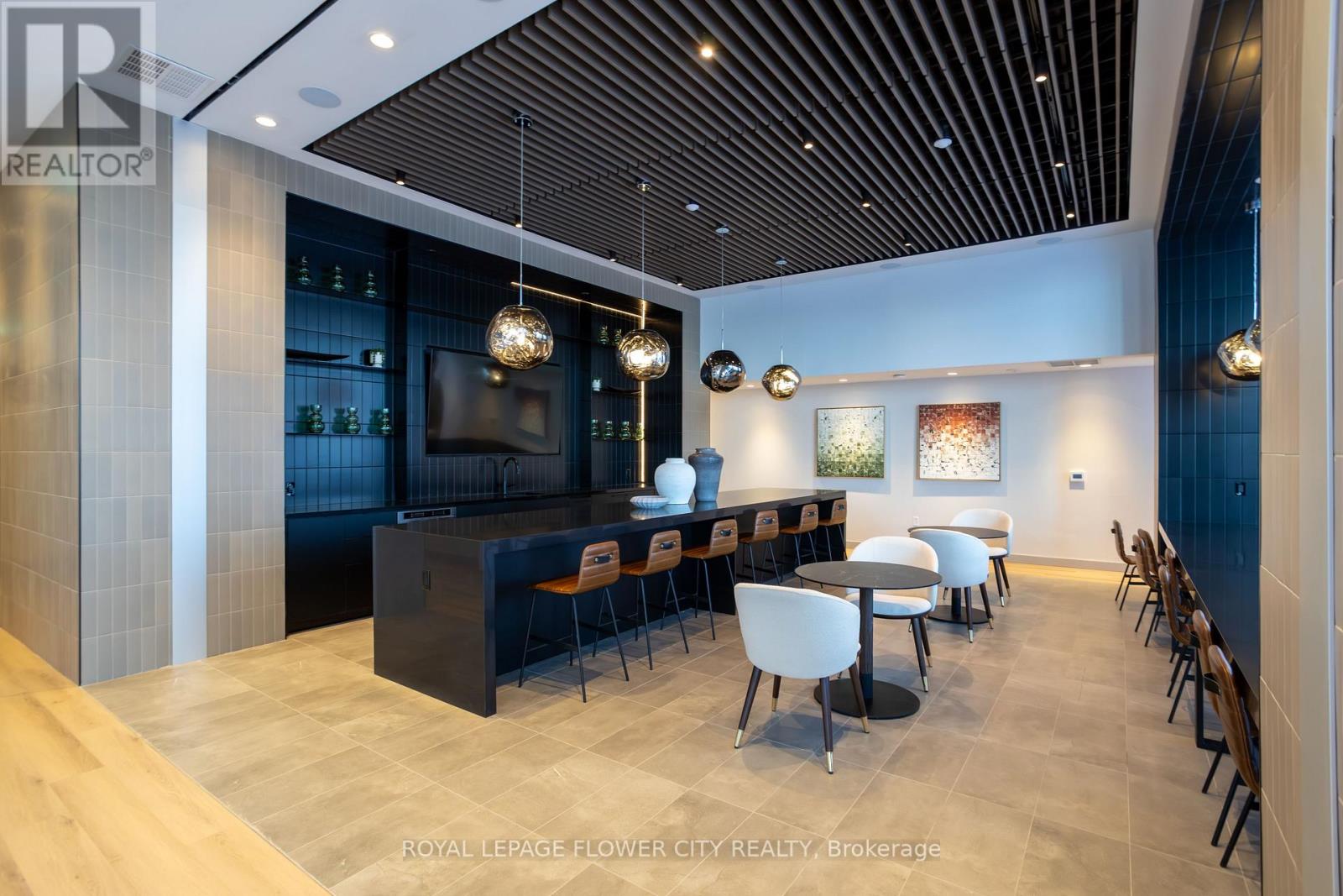 1818 - 15 Skyridge Drive, Brampton, Ontario  L6P 4S3 - Photo 10 - W12933272