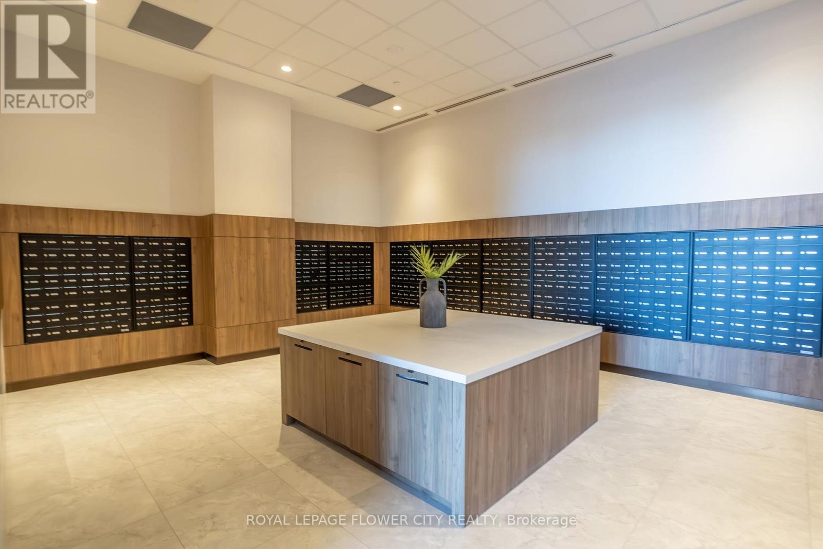 1818 - 15 Skyridge Drive, Brampton, Ontario  L6P 4S3 - Photo 20 - W12933272