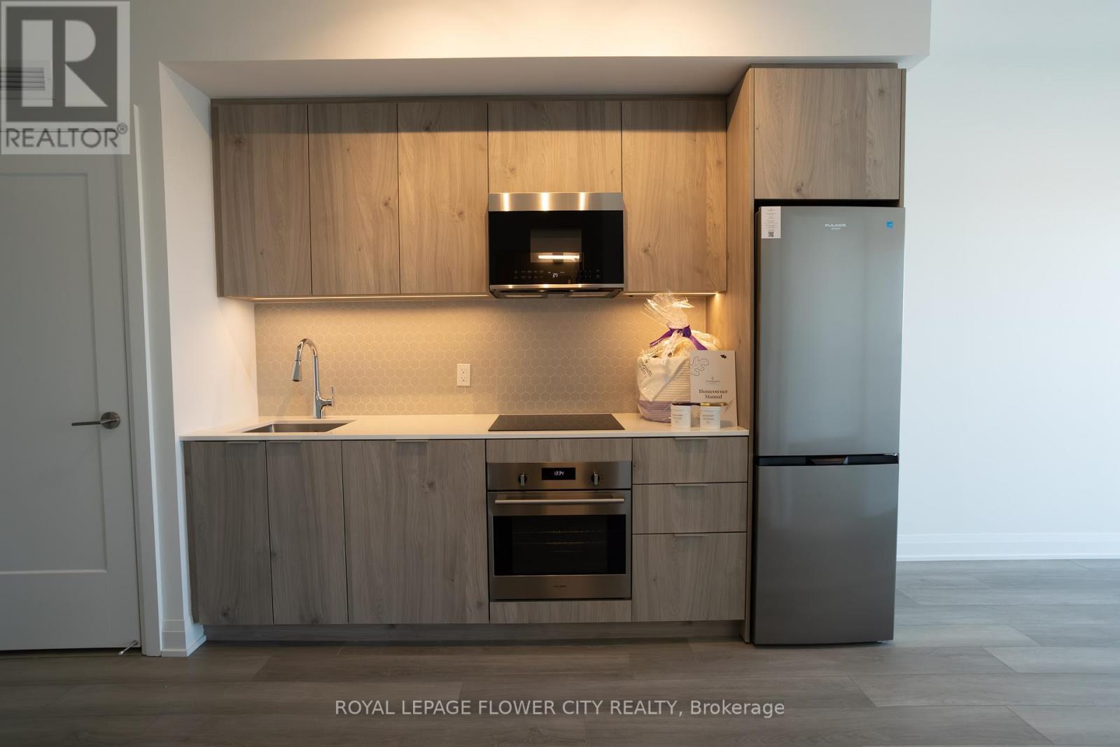 1818 - 15 Skyridge Drive, Brampton, Ontario  L6P 4S3 - Photo 35 - W12933272