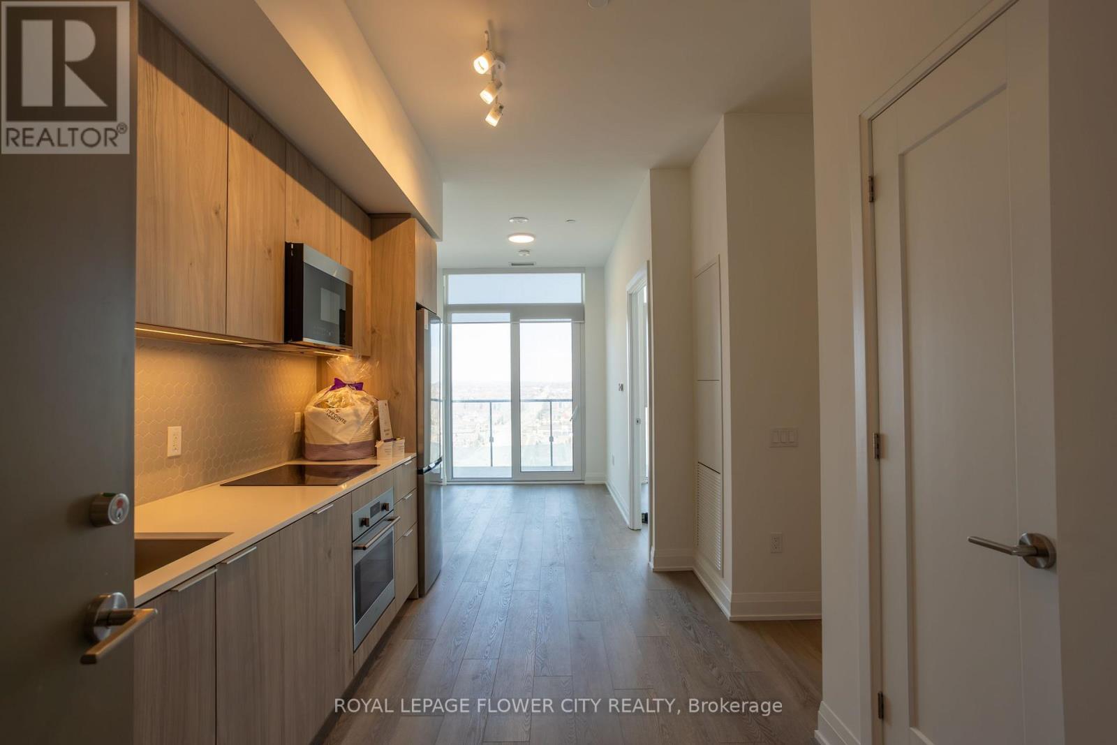 1818 - 15 Skyridge Drive, Brampton, Ontario  L6P 4S3 - Photo 37 - W12933272