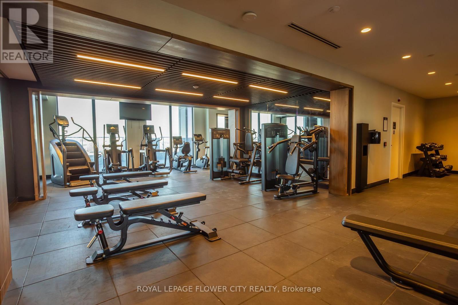 1818 - 15 Skyridge Drive, Brampton, Ontario  L6P 4S3 - Photo 43 - W12933272