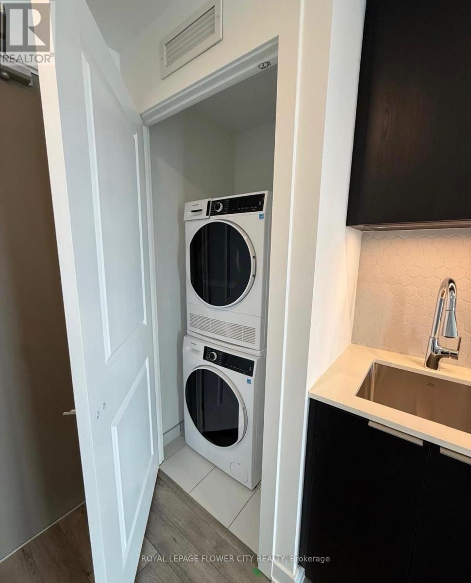 1818 - 15 Skyridge Drive, Brampton, Ontario  L6P 4S3 - Photo 49 - W12933272