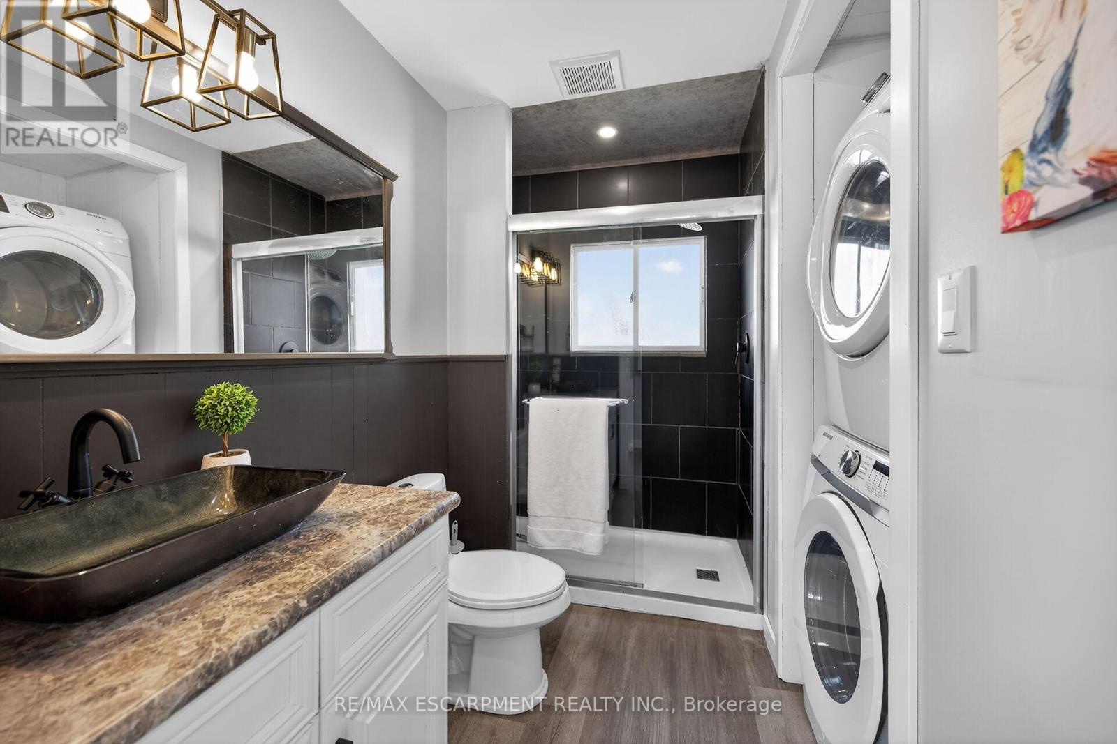 16 Swallow Lane, Haldimand, Ontario  N0A 1P0 - Photo 32 - X12933256