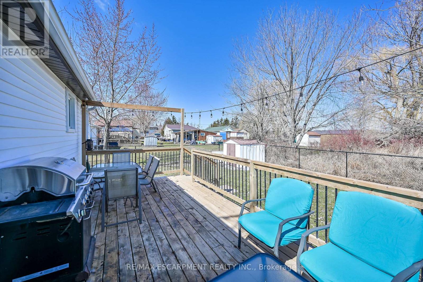 16 Swallow Lane, Haldimand, Ontario  N0A 1P0 - Photo 49 - X12933256