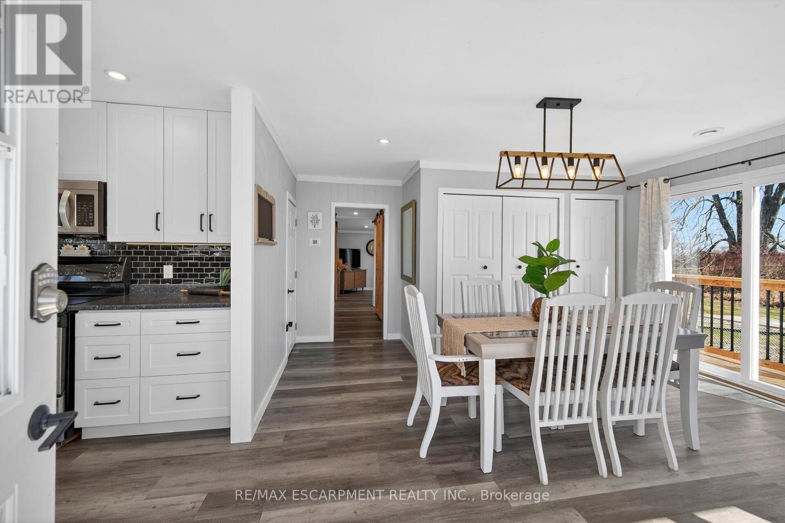 16 Swallow Lane, Haldimand, Ontario  N0A 1P0 - Photo 6 - X12933256