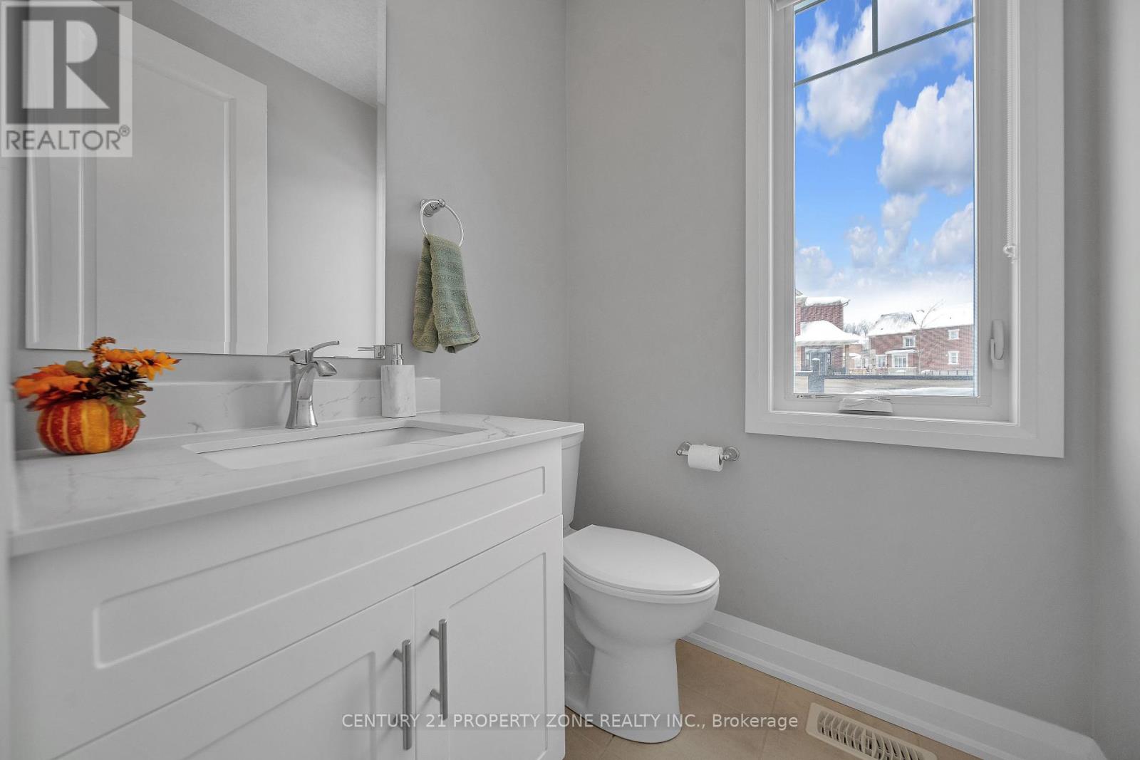 20 Hollybrook Trail, Kitchener, Ontario  N2R 0M4 - Photo 7 - X12933274