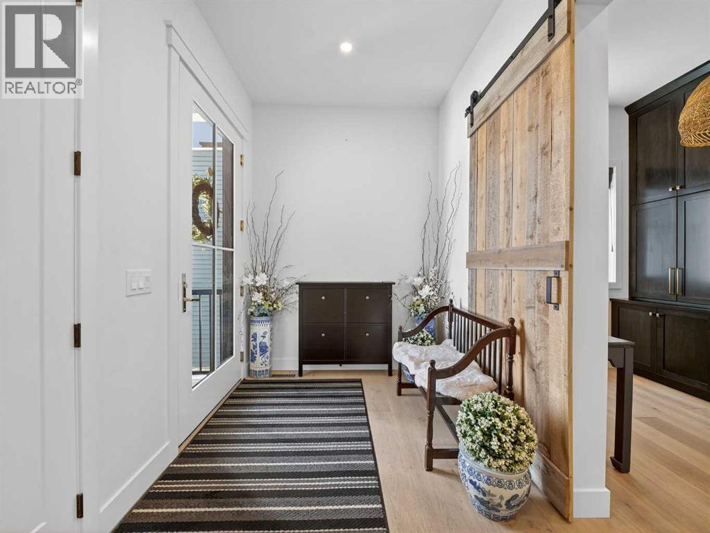 29 Highwood Drive, Okotoks, Alberta  T1S 5S3 - Photo 4 - A2286396