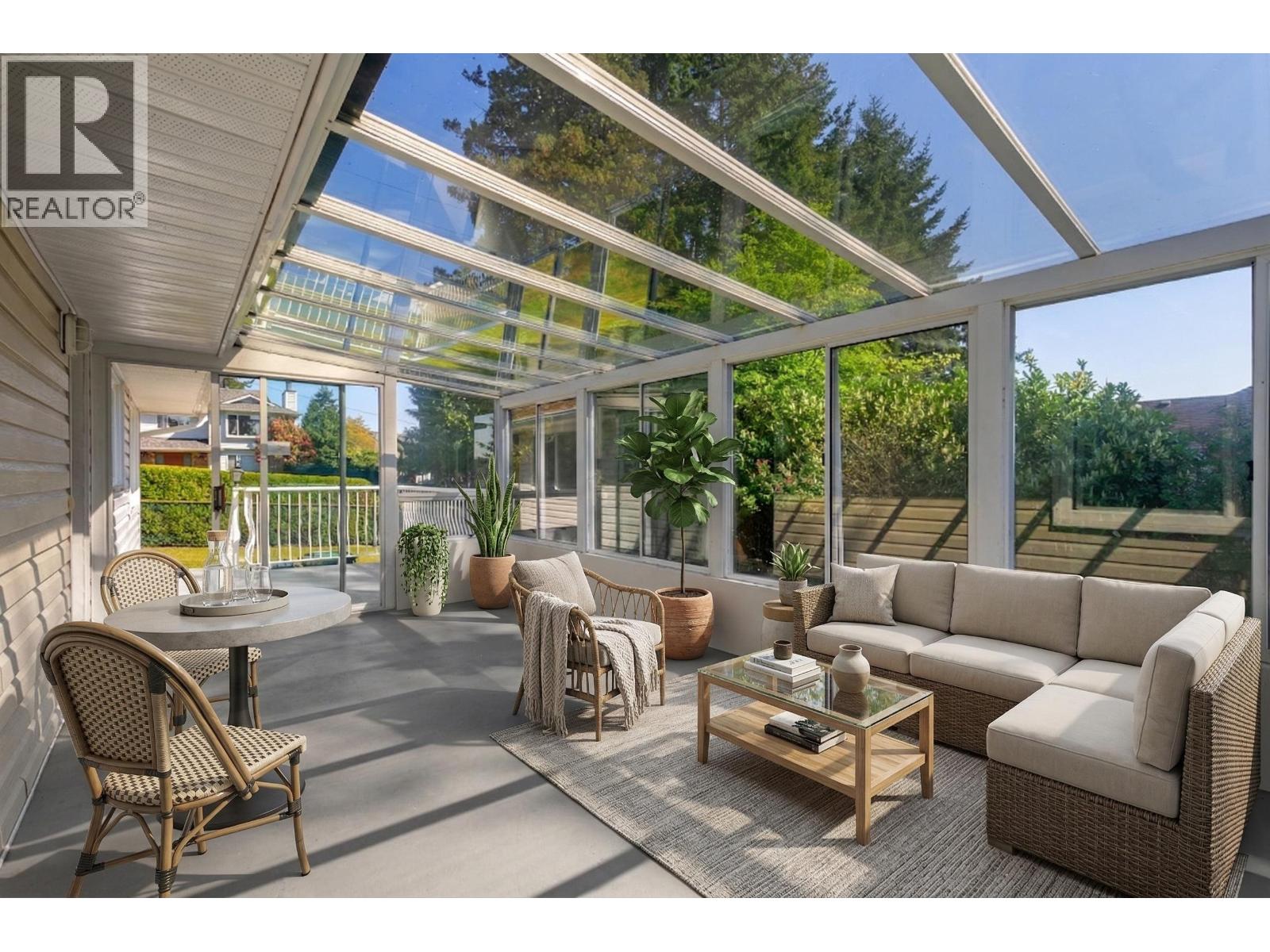 320 Walker Street, Coquitlam, British Columbia  V3K 4C9 - Photo 17 - R2996853