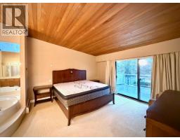 <div class="price">$6,500 Monthly</div> 26xx 18th Ave W Vancouver, Vancouver<br><div style="margin-bottom:8px;"><small>Luxmore Realty</small></div><div class='bed_bath'>6 Bed | 4 Bath</div>