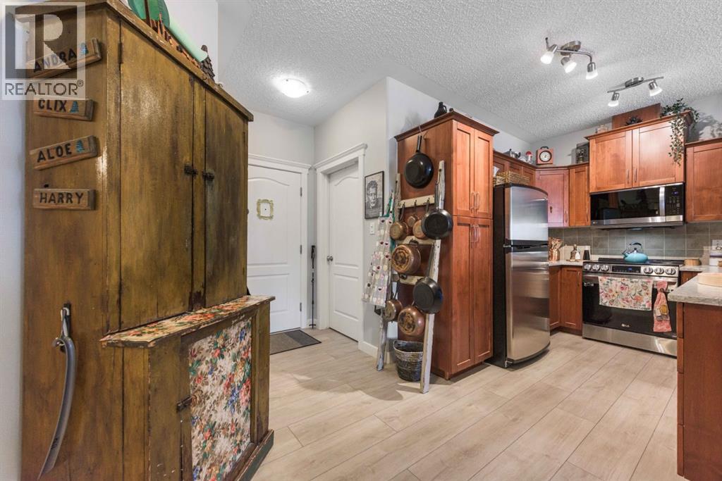 341, 20 Discovery Ridge Close SW, Calgary, Alberta  T3H 5X4 - Photo 6 - A2290041