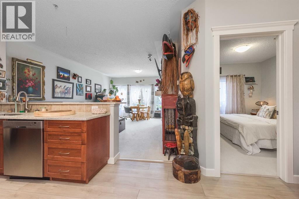 341, 20 Discovery Ridge Close SW, Calgary, Alberta  T3H 5X4 - Photo 10 - A2290041