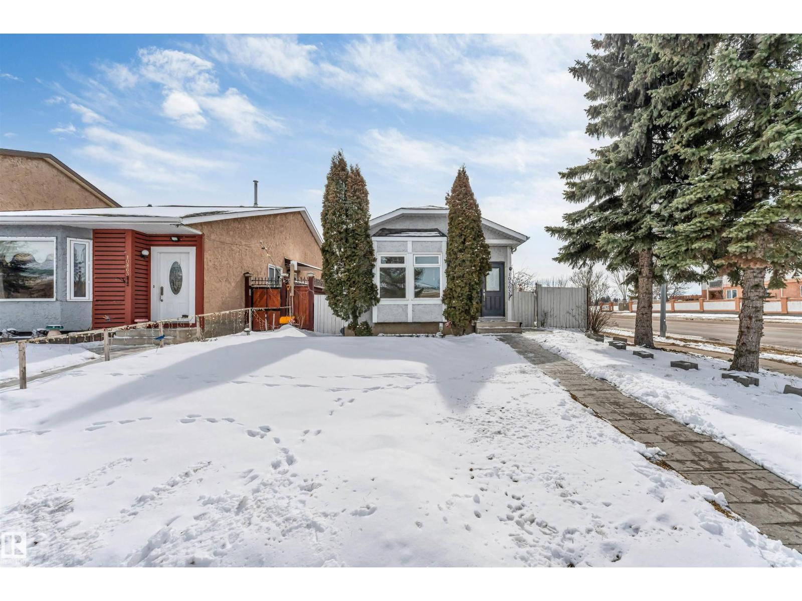 10865 21 Ave Nw, Edmonton, Alberta  T5J 5S1 - Photo 2 - E4479650