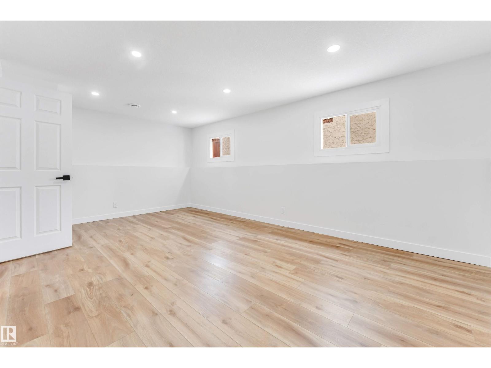 10865 21 Ave Nw, Edmonton, Alberta  T5J 5S1 - Photo 30 - E4479650