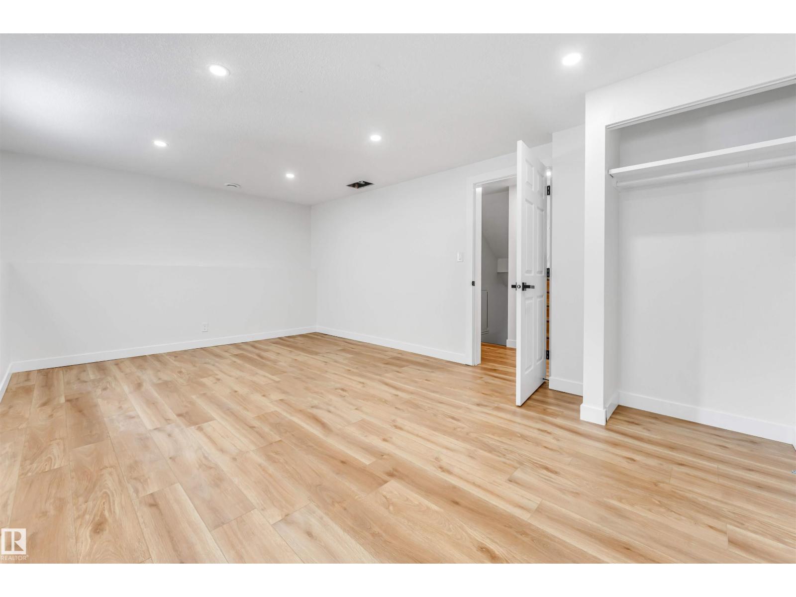 10865 21 Ave Nw, Edmonton, Alberta  T5J 5S1 - Photo 31 - E4479650