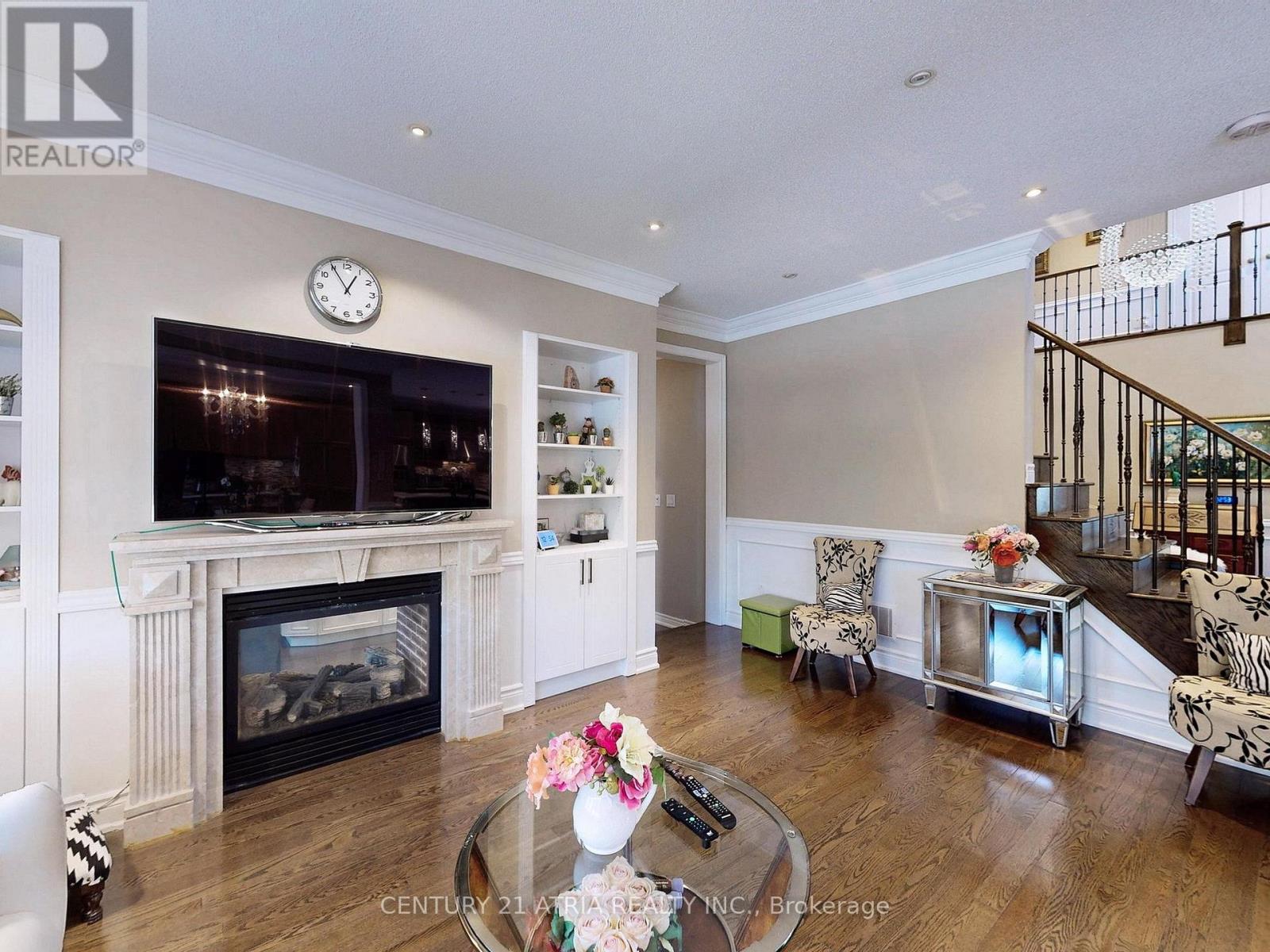 2 Colonel George Mclaren Drive, Markham, Ontario  L6C 0L3 - Photo 17 - N12924900