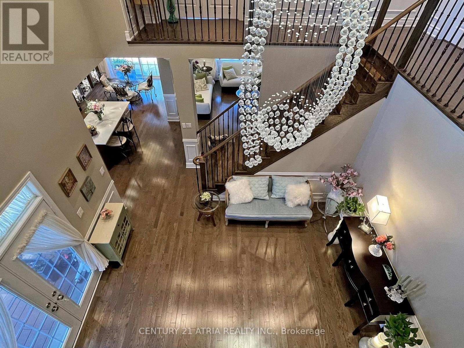 2 Colonel George Mclaren Drive, Markham, Ontario  L6C 0L3 - Photo 7 - N12924900