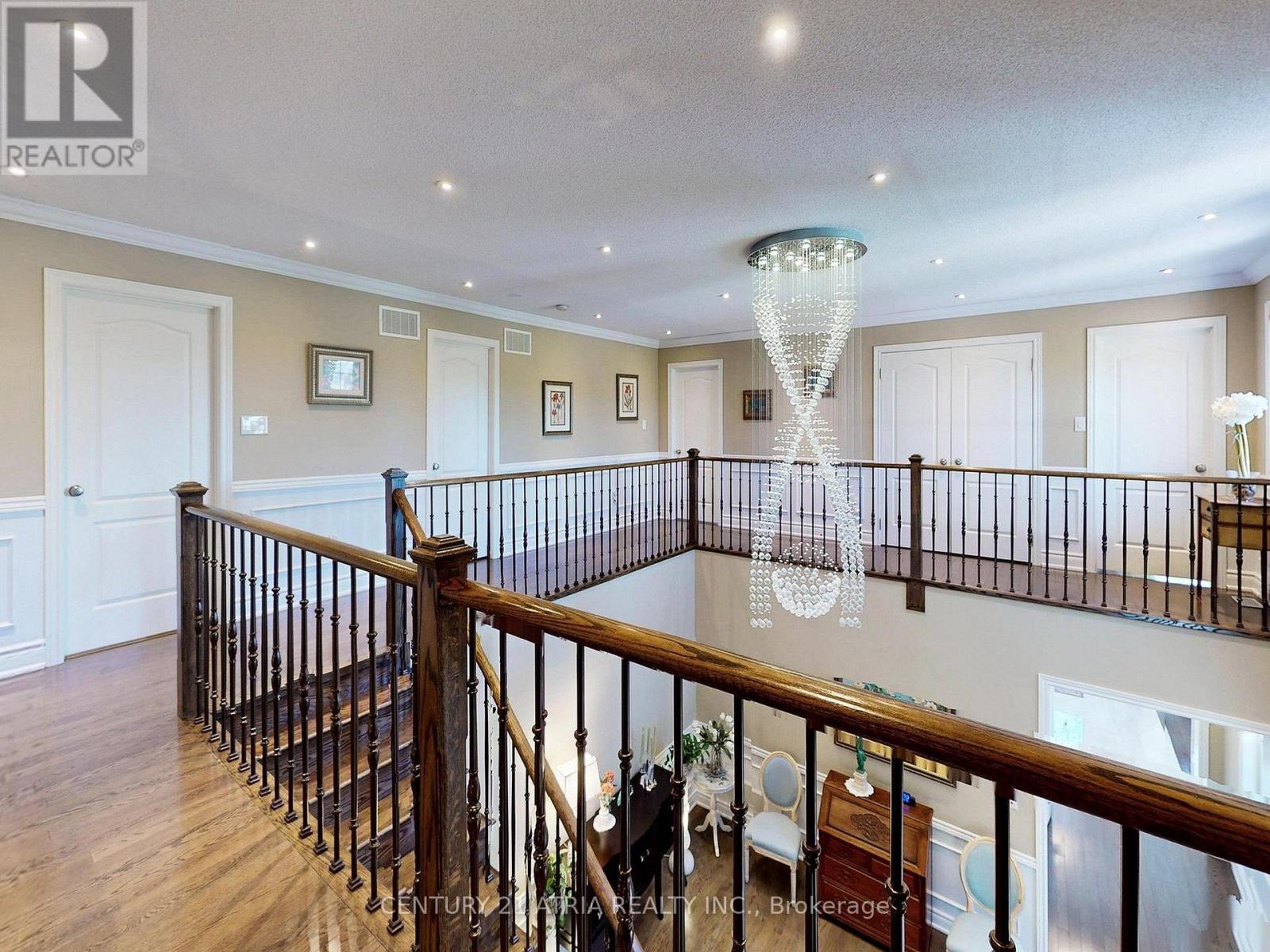 2 Colonel George Mclaren Drive, Markham, Ontario  L6C 0L3 - Photo 6 - N12924900