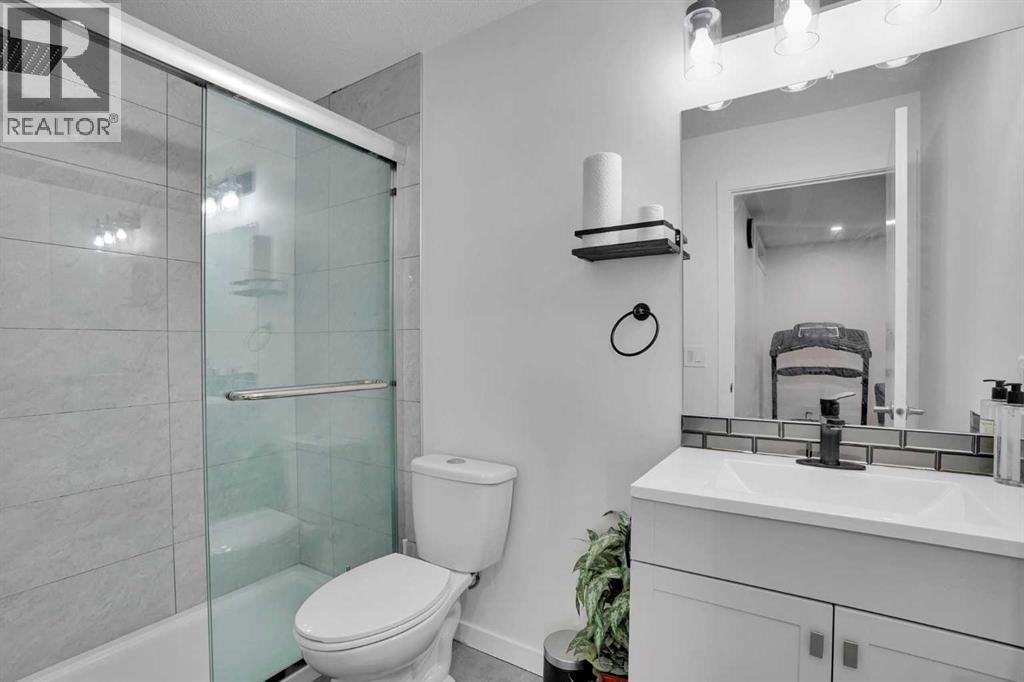 123 Carringham Road Nw, Calgary, Alberta  T3P 1V3 - Photo 23 - A2291820