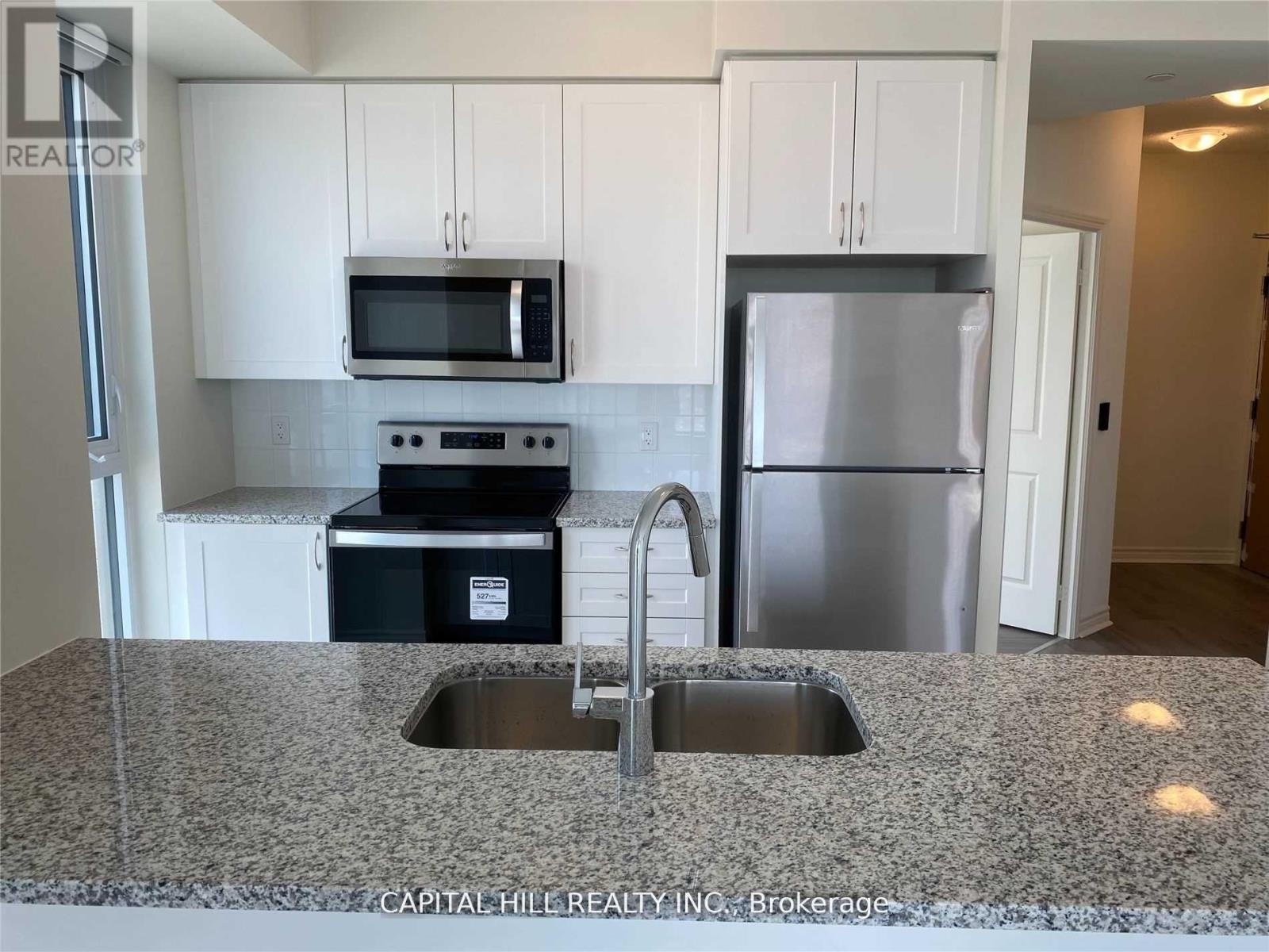 Ph 105 - 349 Rathburn Road W, Mississauga, Ontario  L5B 0G9 - Photo 11 - W12933292