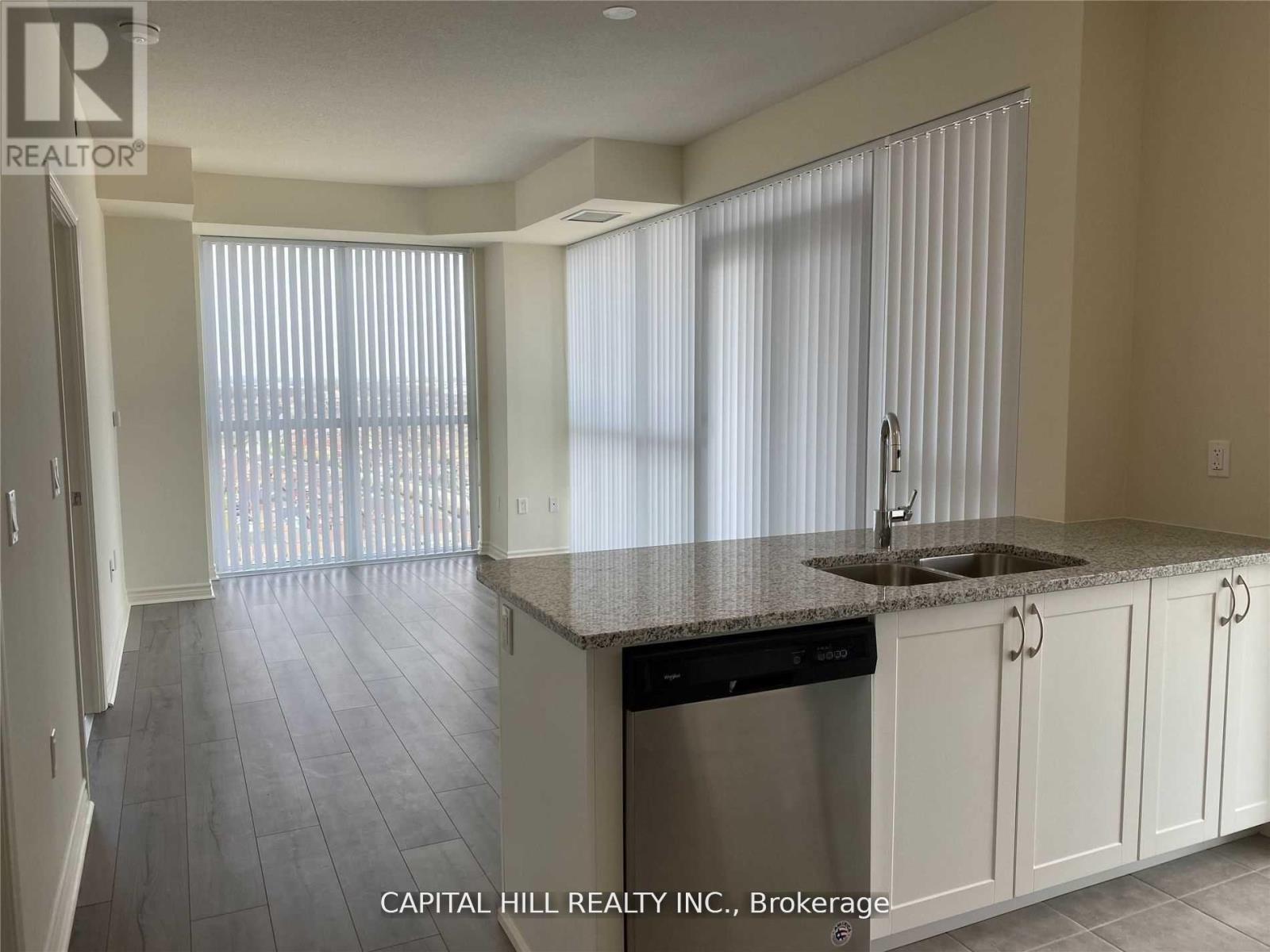 Ph 105 - 349 Rathburn Road W, Mississauga, Ontario  L5B 0G9 - Photo 15 - W12933292