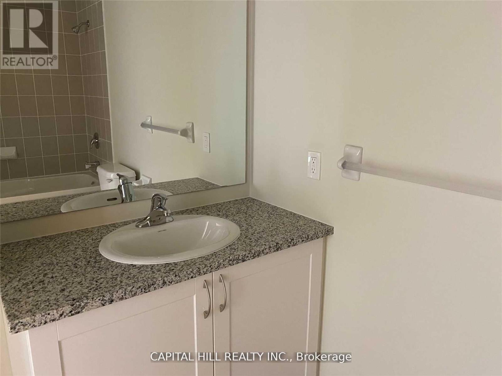 Ph 105 - 349 Rathburn Road W, Mississauga, Ontario  L5B 0G9 - Photo 18 - W12933292