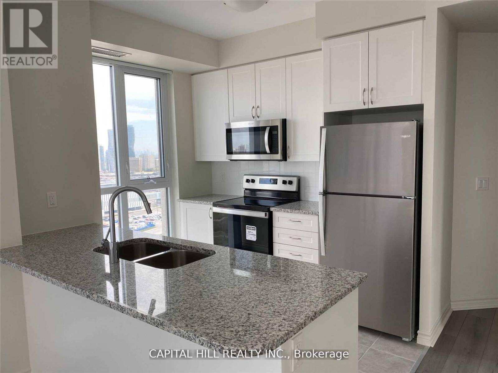 Ph 105 - 349 Rathburn Road W, Mississauga, Ontario  L5B 0G9 - Photo 9 - W12933292