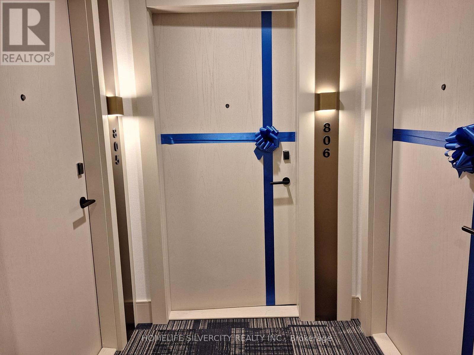 806 - 3006 William Cutmore Boulevard, Oakville, Ontario  L6H 8A4 - Photo 3 - W12933296