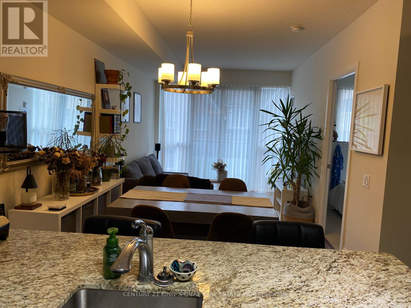 323 - 560 Front Street W, Toronto, Ontario  M5V 1C1 - Photo 2 - C12932138