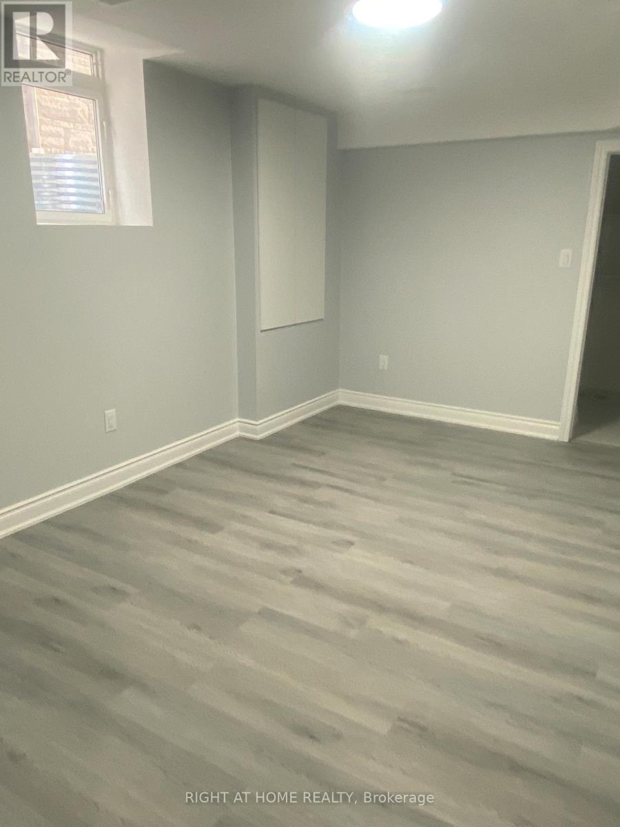 1400 Sq Ft Apx. - 89 Alistair Crescent, Vaughan, Ontario  L4H 4T7 - Photo 7 - N12907050