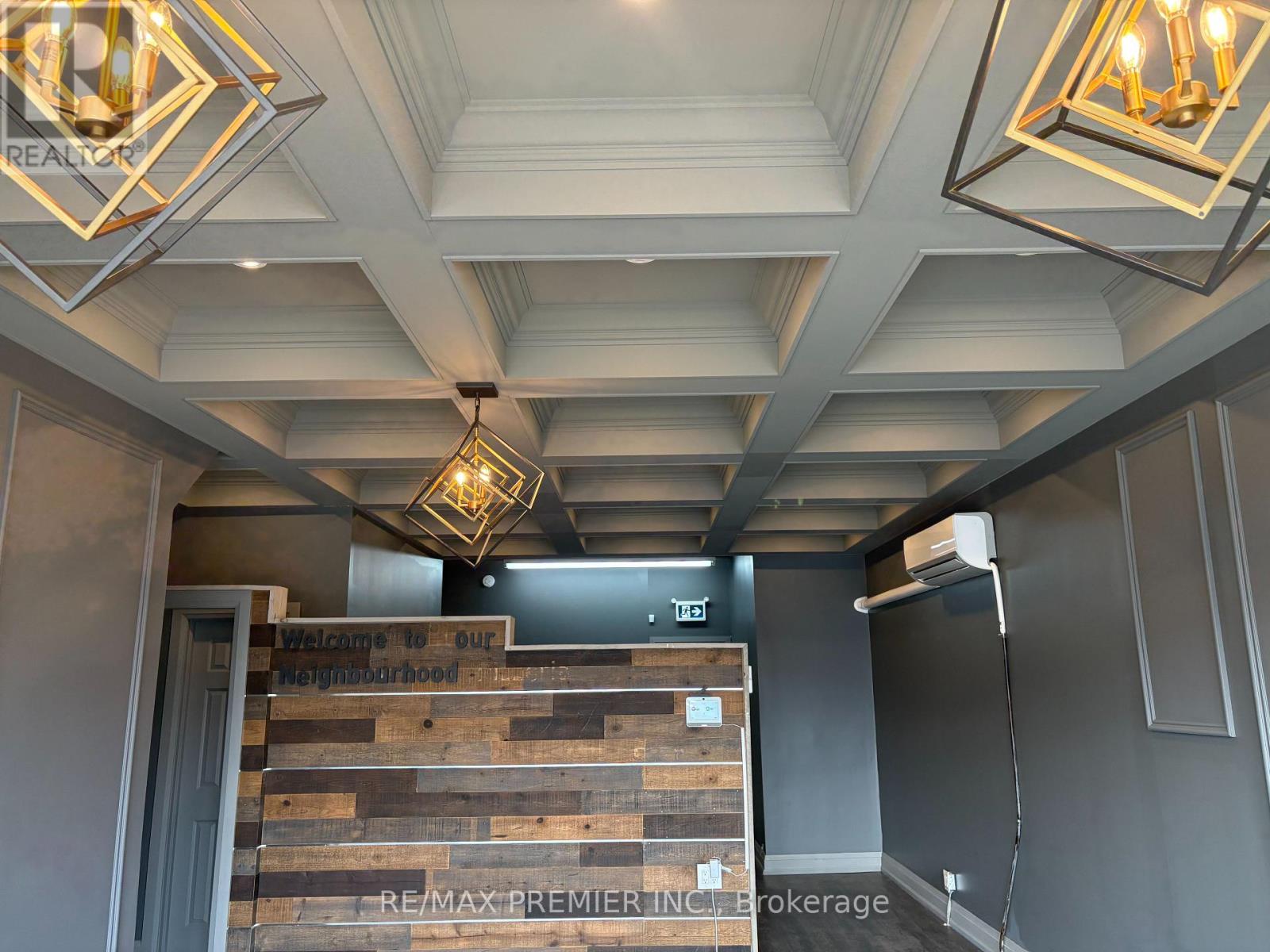 2892 DUFFERIN STREET, Toronto, Ontario