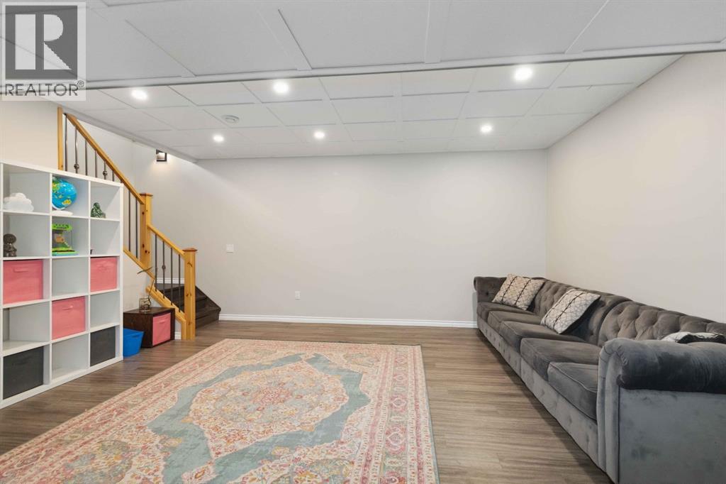 144 Beaveridge Close, Fort Mcmurray, Alberta  T9H 2V7 - Photo 31 - A2292617