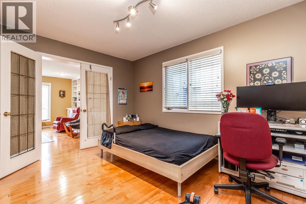 63 Edgeridge Court Nw, Calgary, Alberta  T3A 6K5 - Photo 21 - A2283316