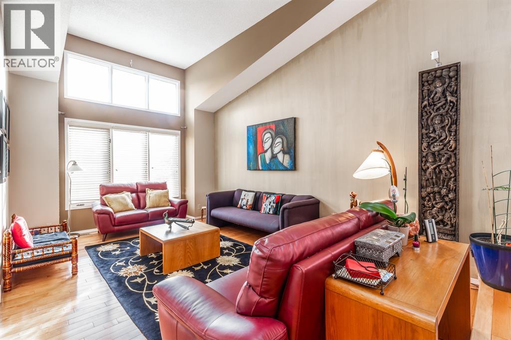 63 Edgeridge Court Nw, Calgary, Alberta  T3A 6K5 - Photo 5 - A2283316