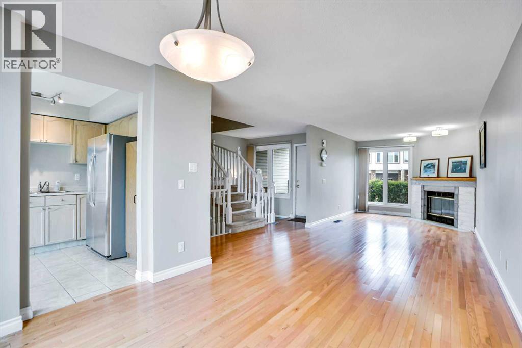 219 Coachway Lane Sw, Calgary, Alberta  T3H 1A4 - Photo 12 - A2293775