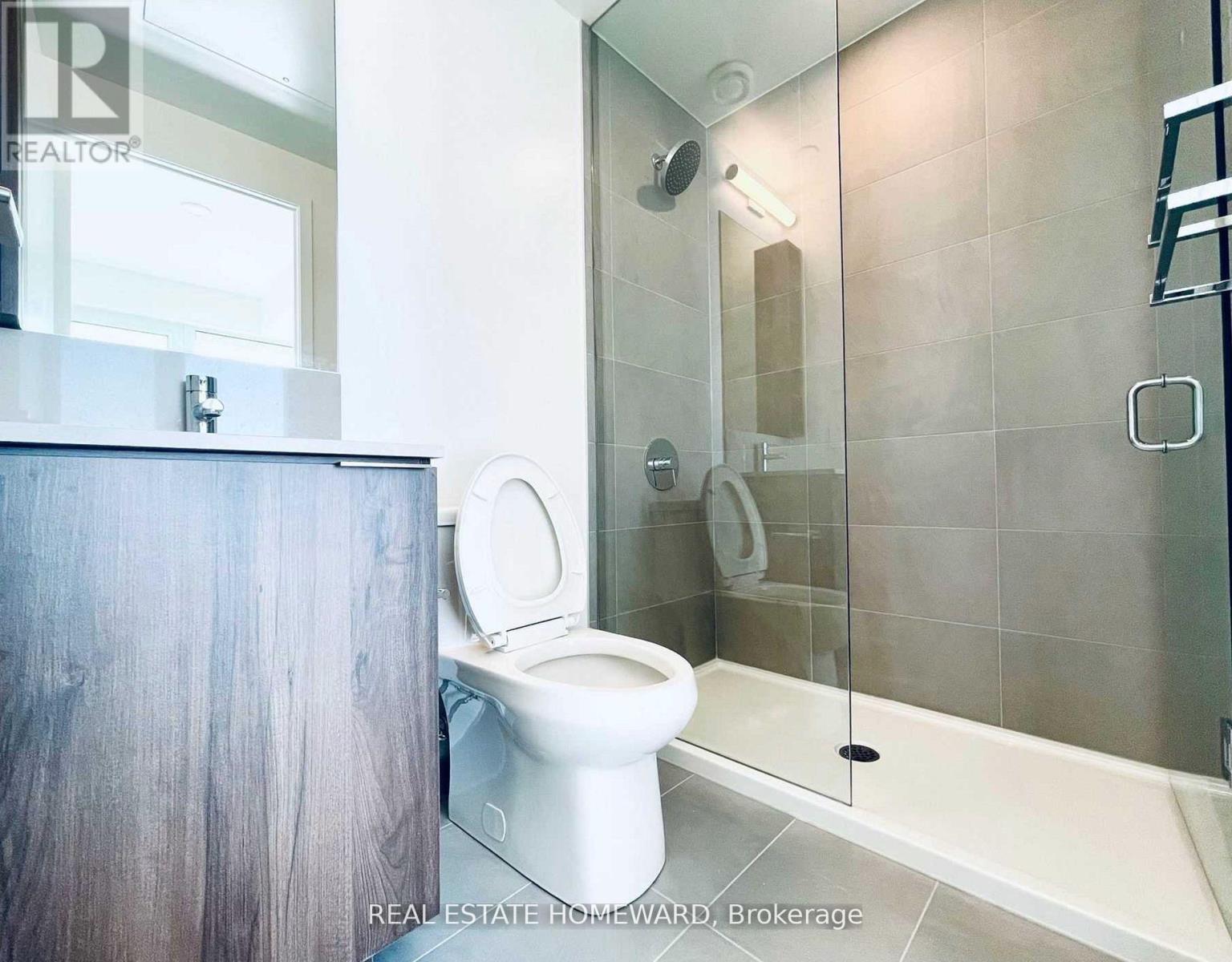 1210 - 1000 Portage Parkway, Vaughan, Ontario  L4K 4R6 - Photo 3 - N12933302