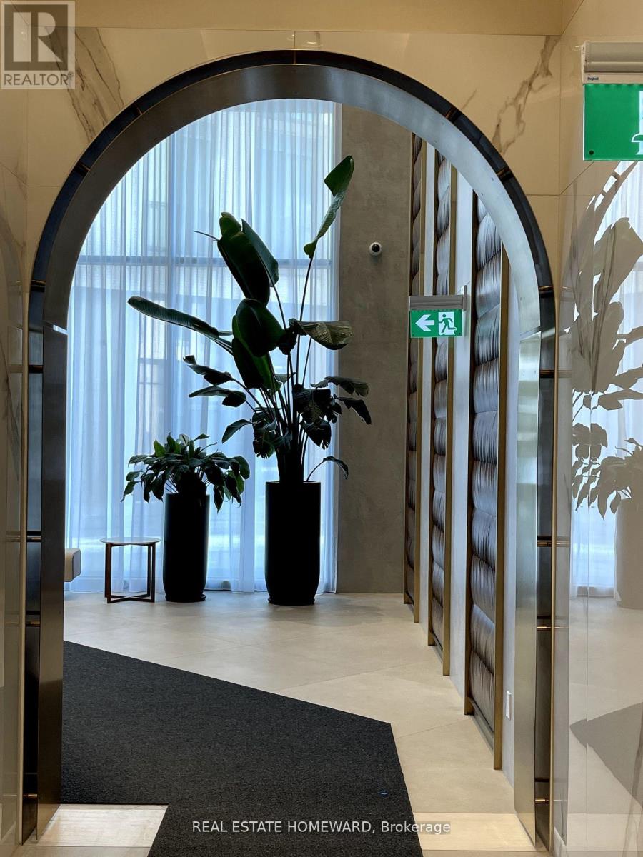 1210 - 1000 Portage Parkway, Vaughan, Ontario  L4K 4R6 - Photo 6 - N12933302