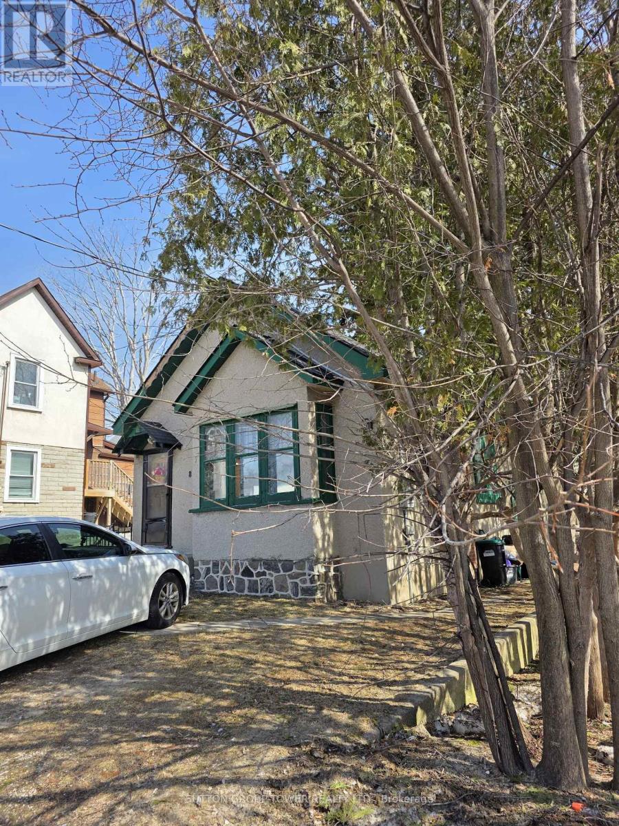 85 Maple Avenue, Barrie, Ontario  L4N 1S1 - Photo 2 - S12933326