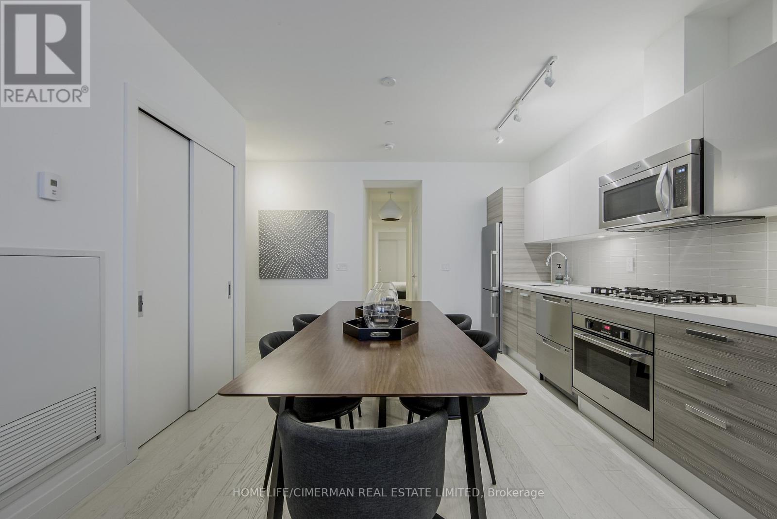 501 - 224 King Street W, Toronto, Ontario  M5V 1H8 - Photo 6 - C12839086