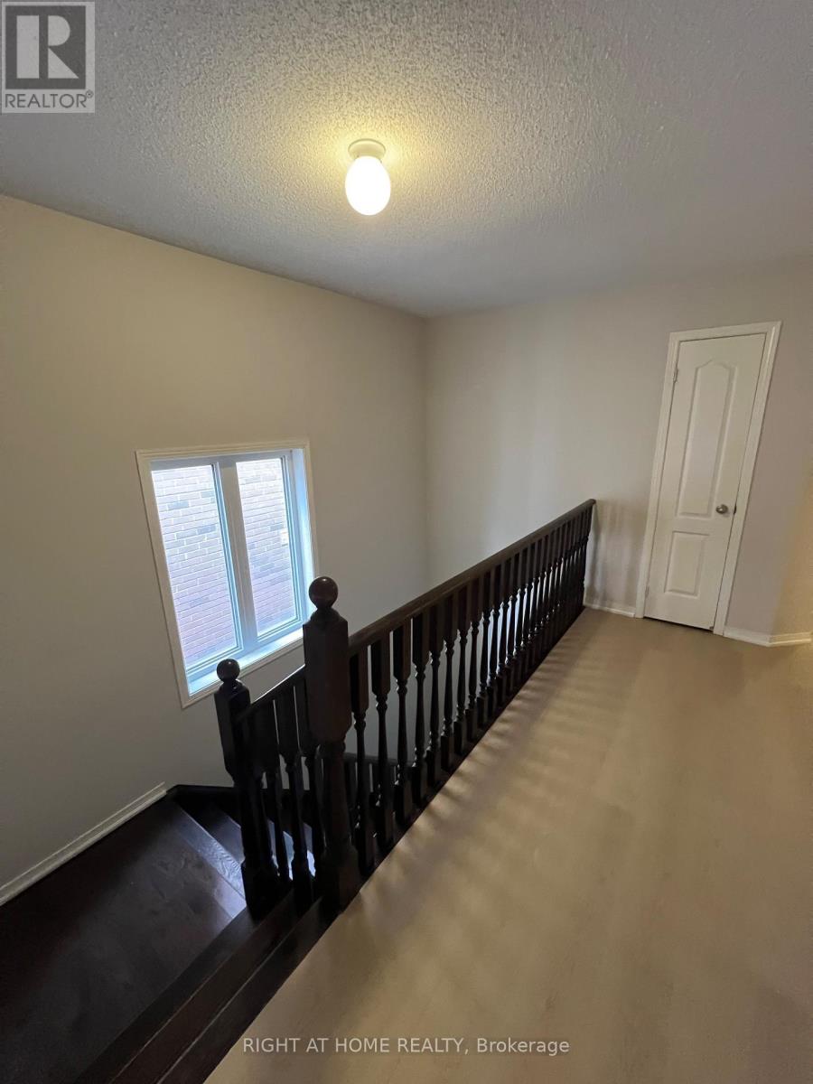 3049 Janice Drive, Oakville, Ontario  L6M 0S6 - Photo 10 - W12933316